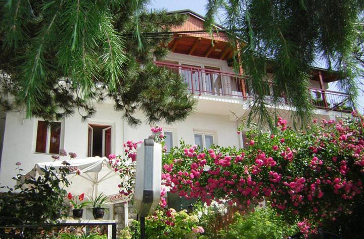 Bache Apartments Ohrid Esterno foto