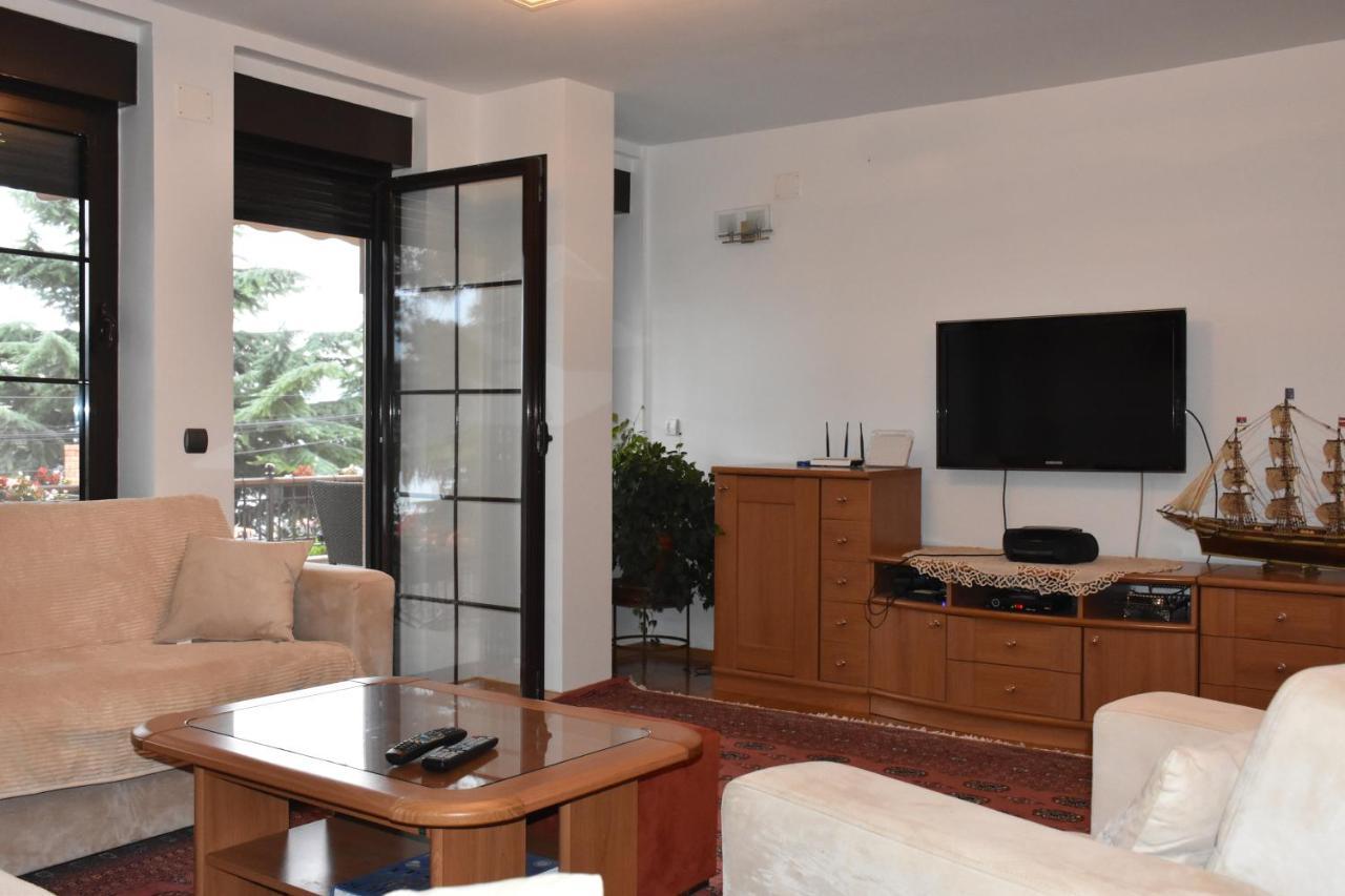 Bache Apartments Ohrid Esterno foto